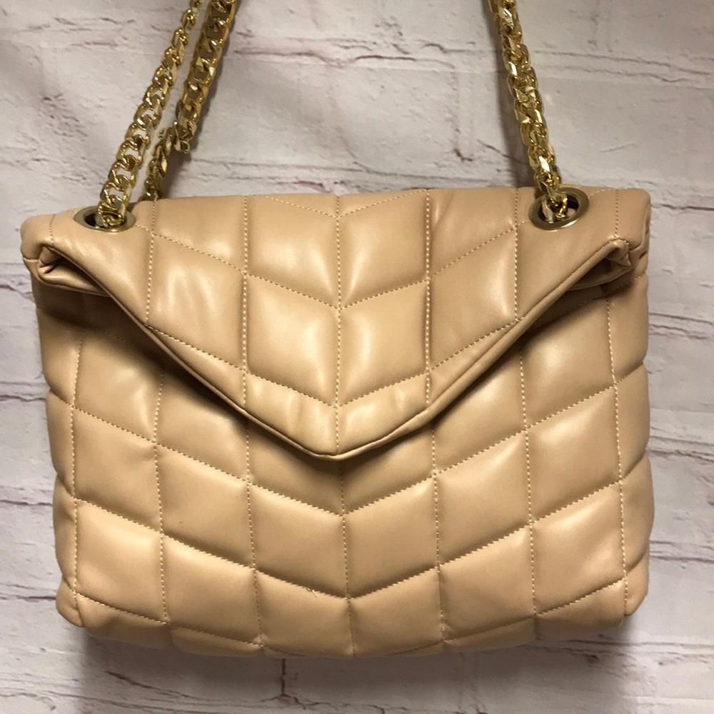 NWOT Quilted designer SONDRA ROBERTS PURSE BA GOLD CHAIN 2 way style TAN